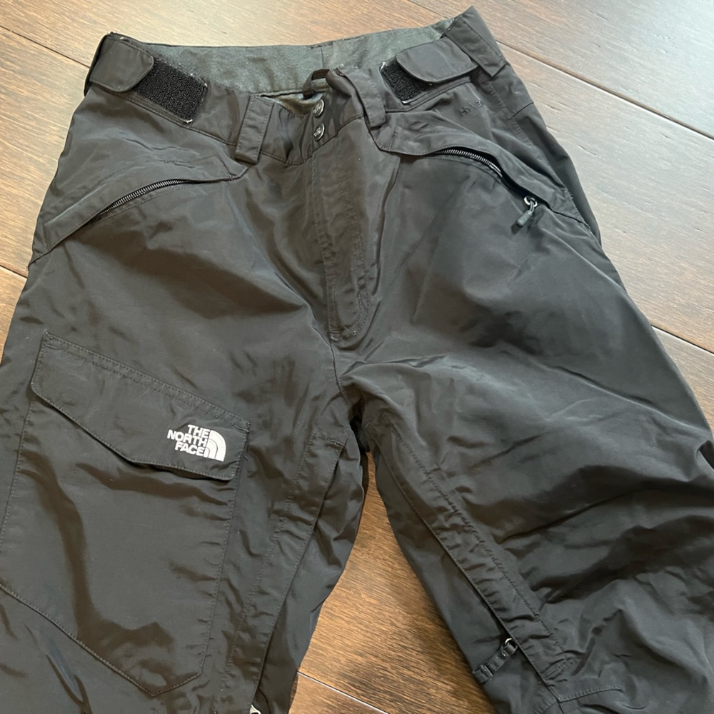 Mens size small North Face snowboard/ski pants